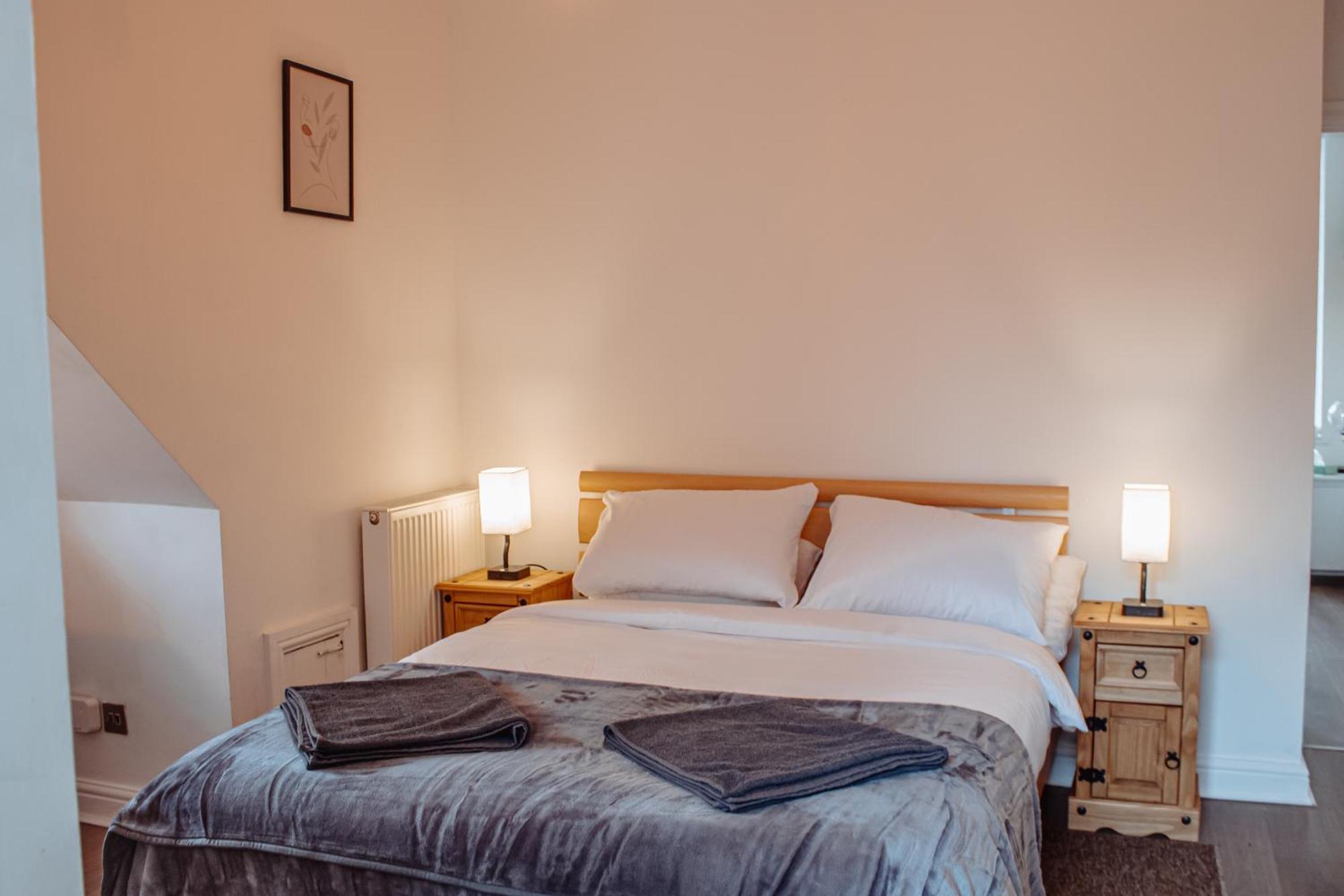 Ferienwohnung Spacious Flat With Free Parking Harrogate Exterior foto